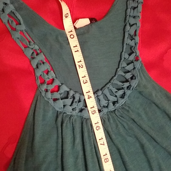 Teal Razorback Tank - Picture 7 of 9